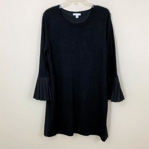 NWOT New York &Company Black Pleated Bell Sleeve Shift Dress